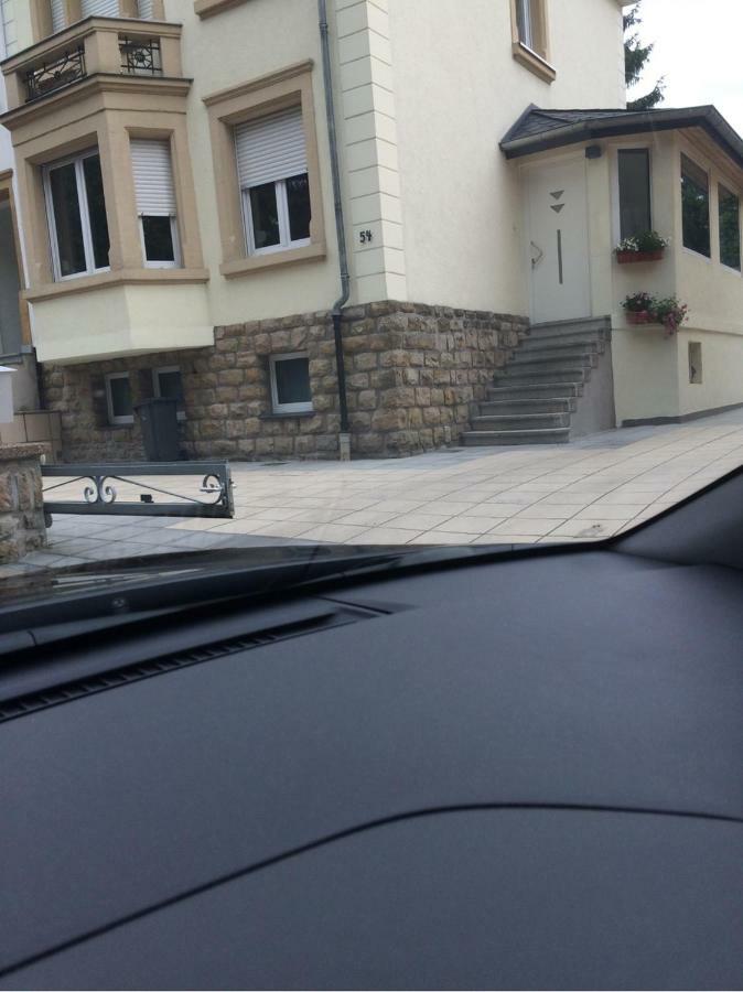 Simple Room In Luxembourg City Εξωτερικό φωτογραφία